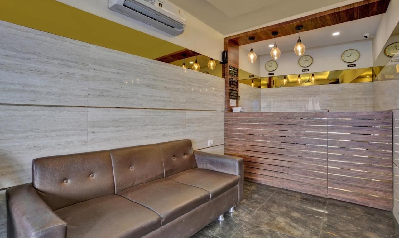 Treebo Trend Elegant Cst Mumbai Exterior photo